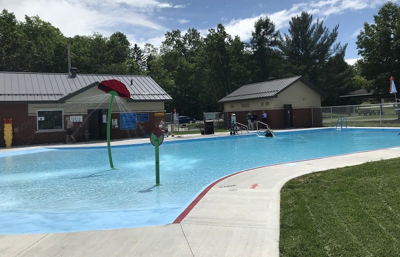 Une nouvelle piscine avec plage au Parc Centennial ACTUALITÉS