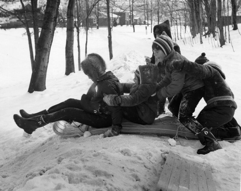 Une image contenant neige, plein air, personne, habitsDescription générée automatiquement