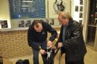 Cueillette d'�quipement de hockey - palais des sports