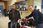 Cueillette d'�quipement de hockey - palais des sports