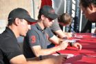 S�ance d'authographe avec les joueurs de la LNH